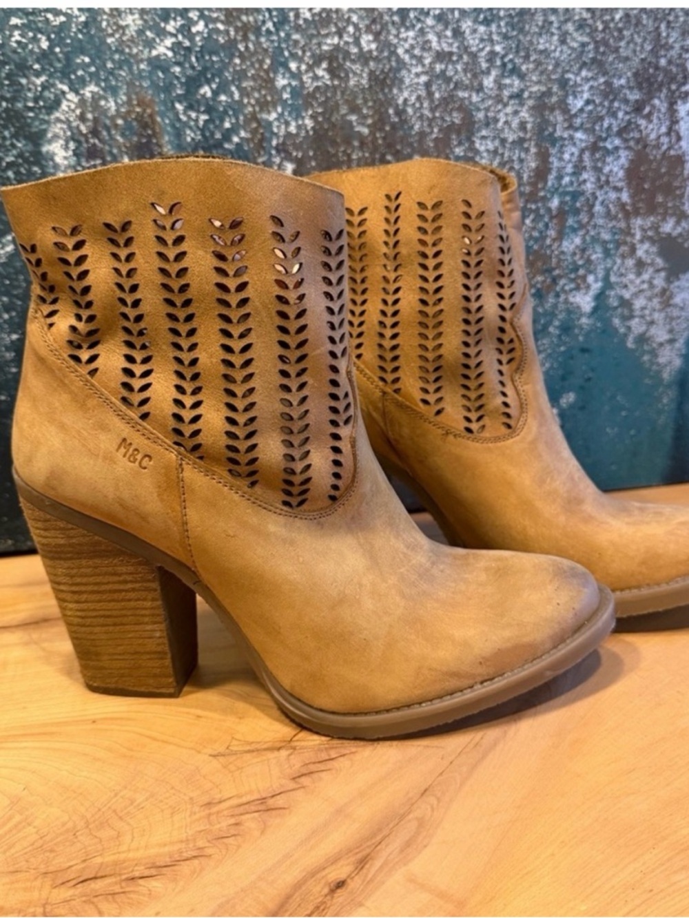 Musse & Cloud‎ Boho Western Perforated Leather Ankle Boots Tan Size 7 NWOT's